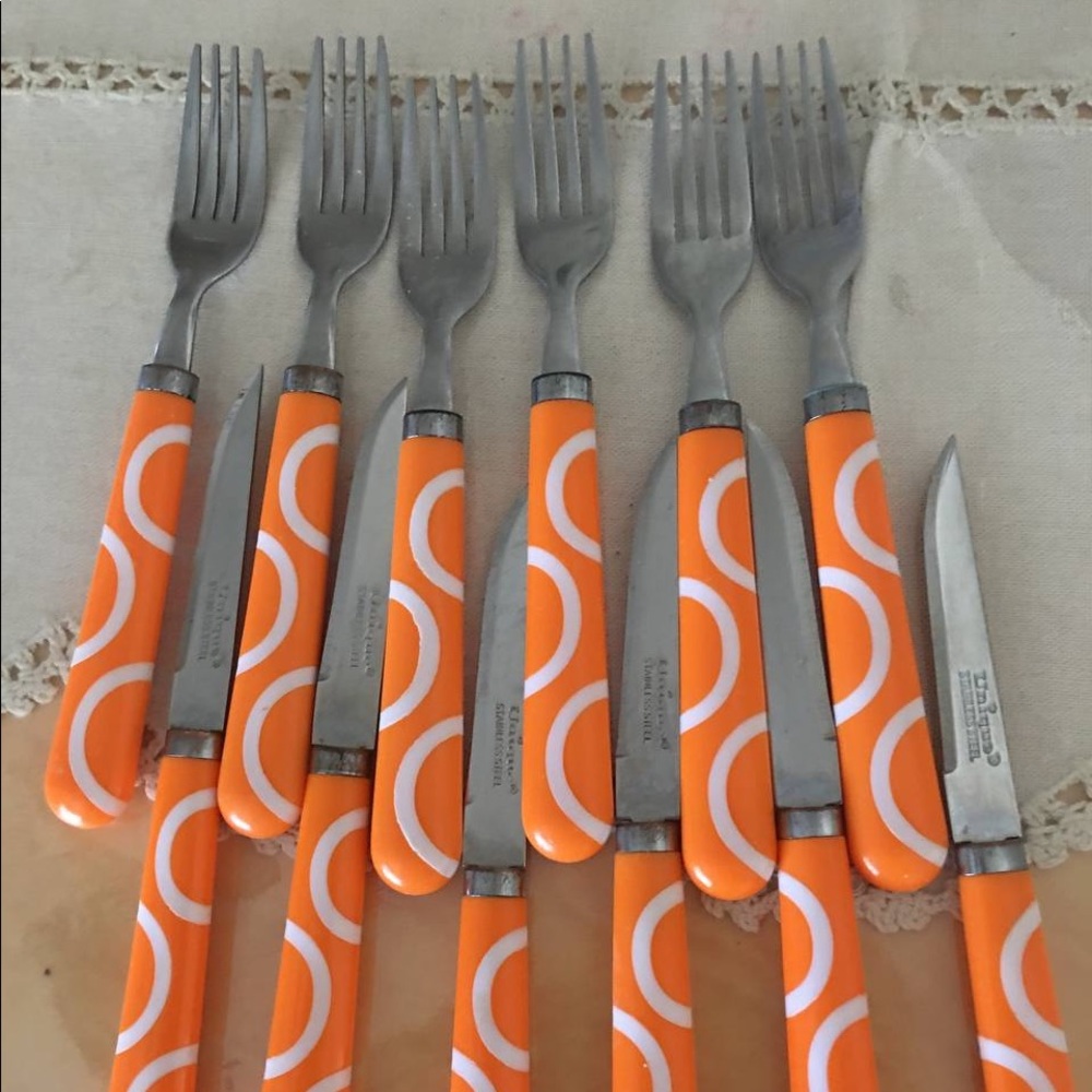 Forks and knives set